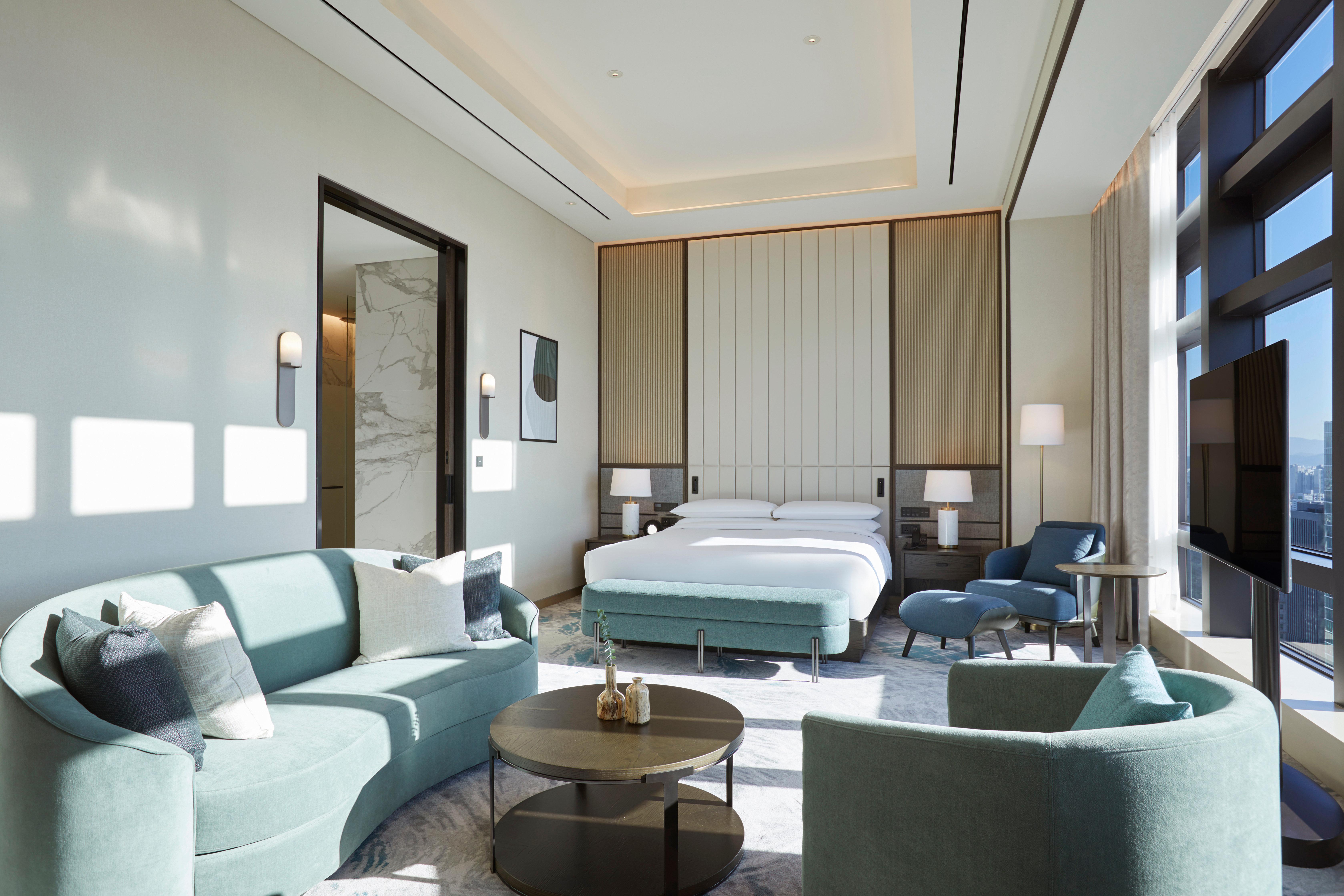 Hotel Grand Intercontinental Parnas By Ihg 5*