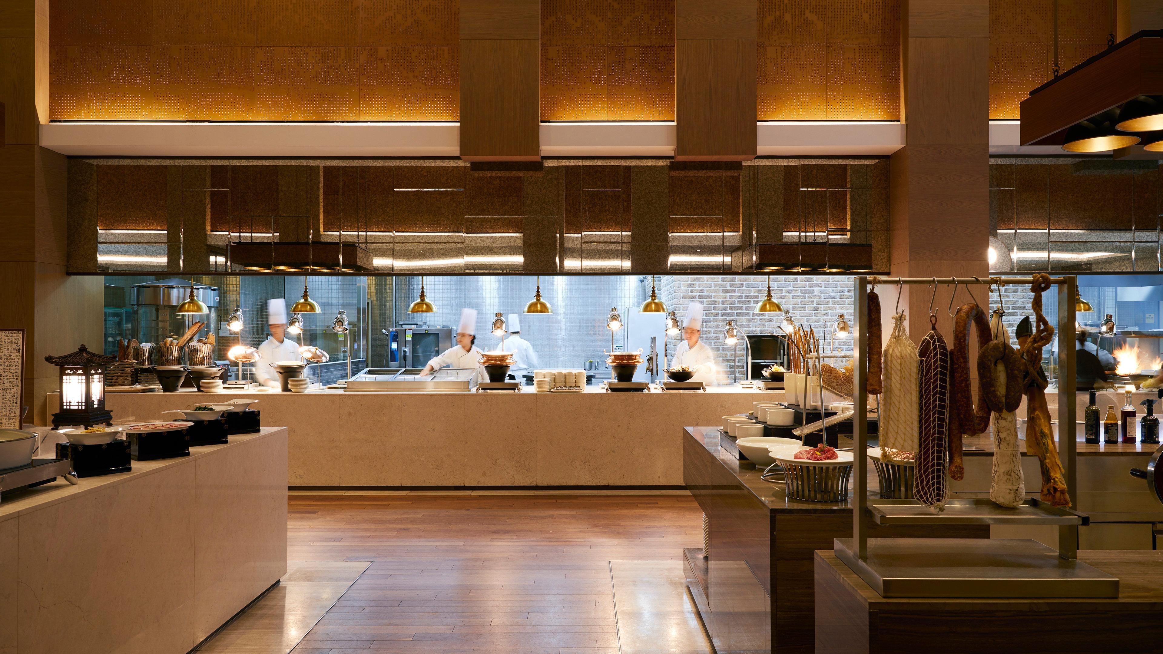Grand Intercontinental Parnas By Ihg 5*
