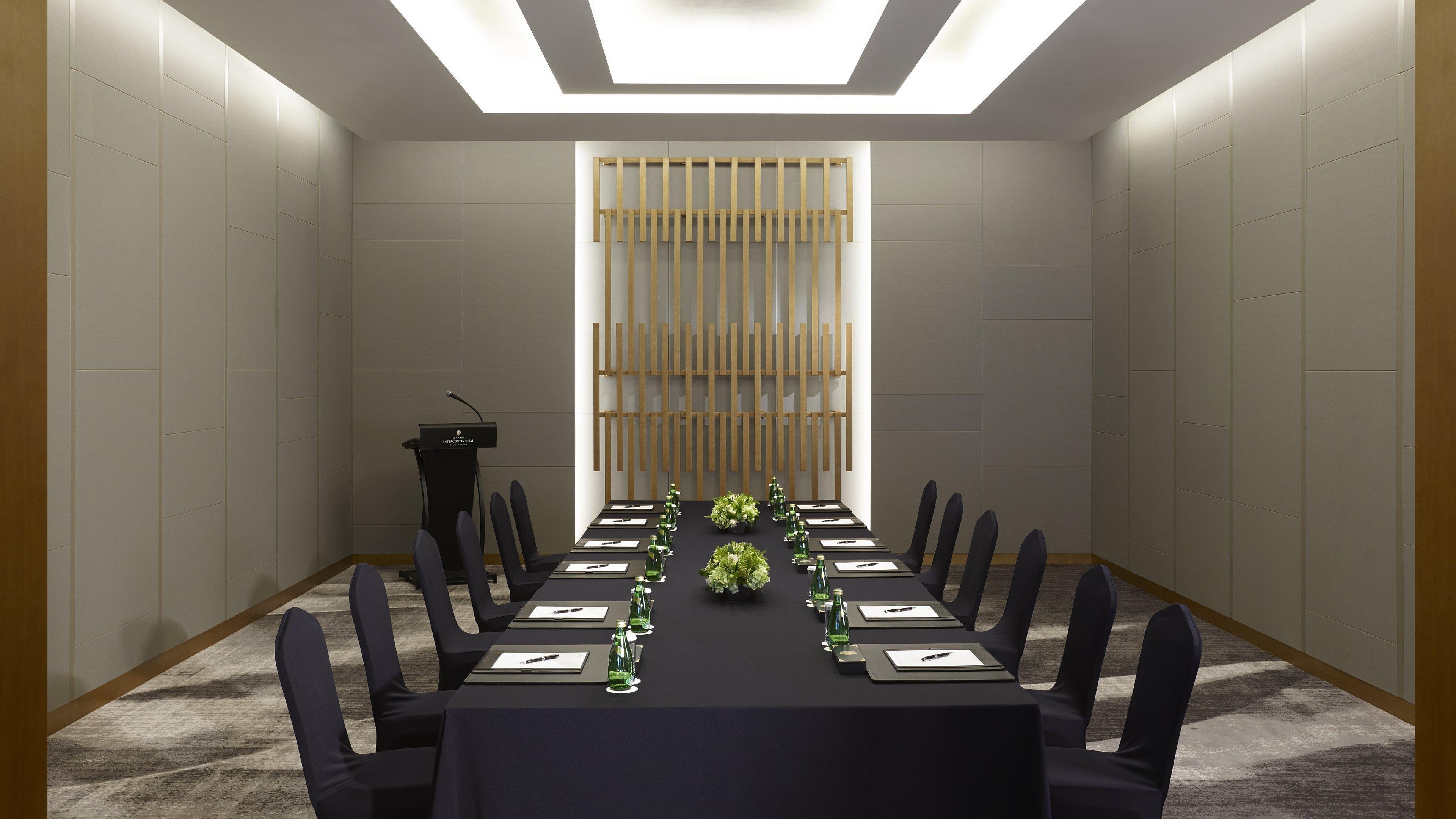 Hotel Grand Intercontinental Parnas By Ihg