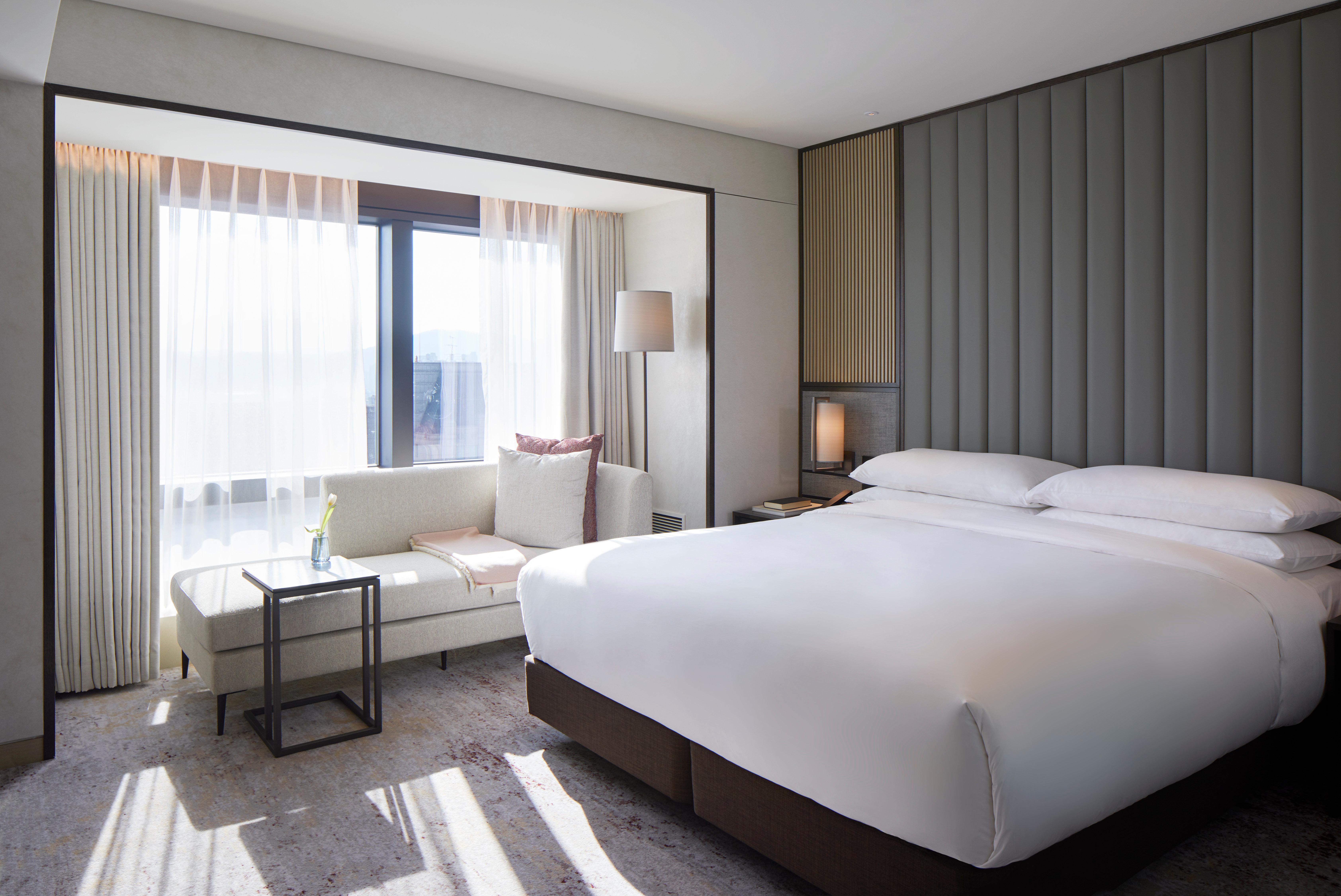 Hotel Grand Intercontinental Parnas By Ihg 5*