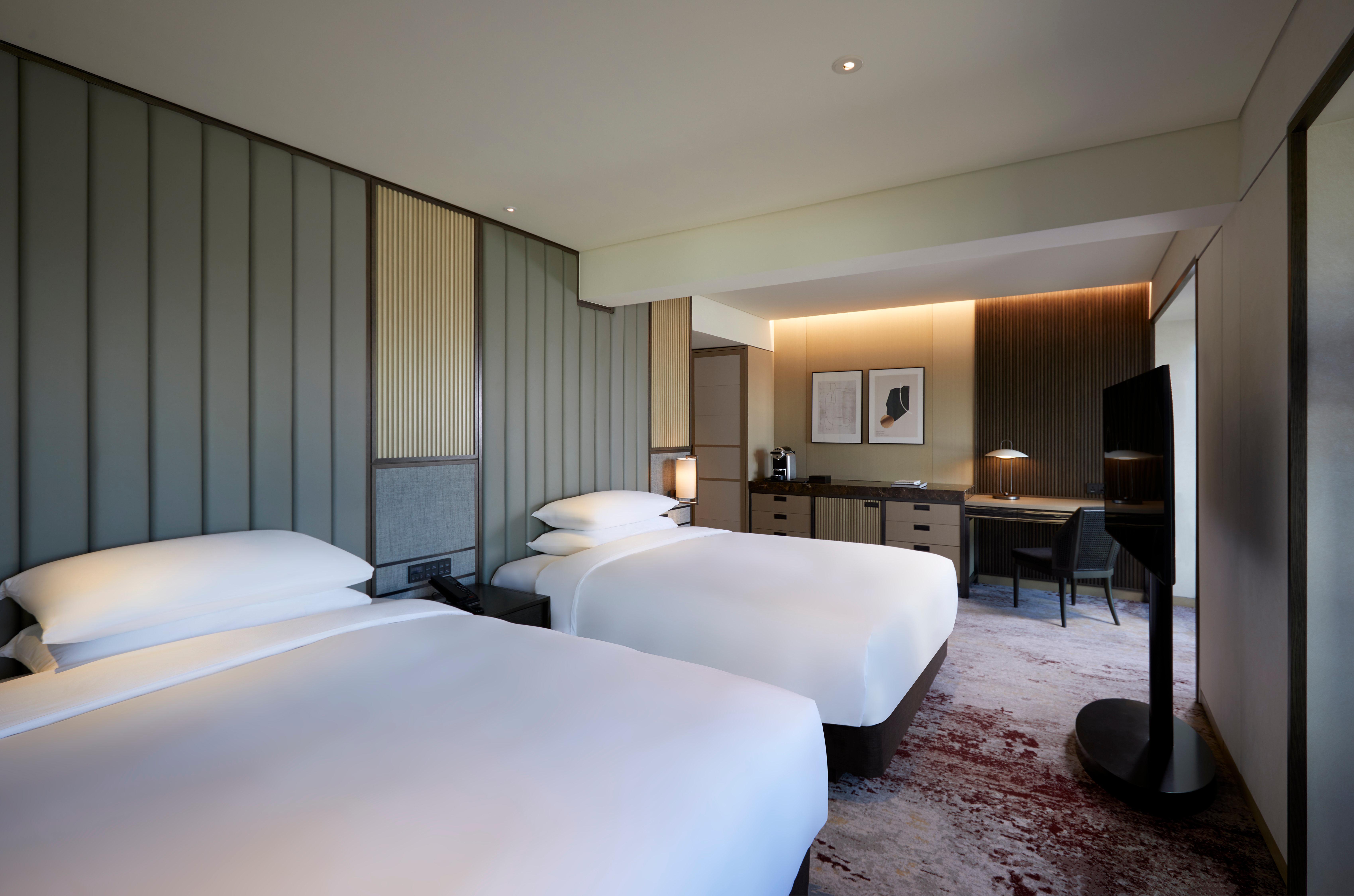 Grand Intercontinental Parnas By Ihg