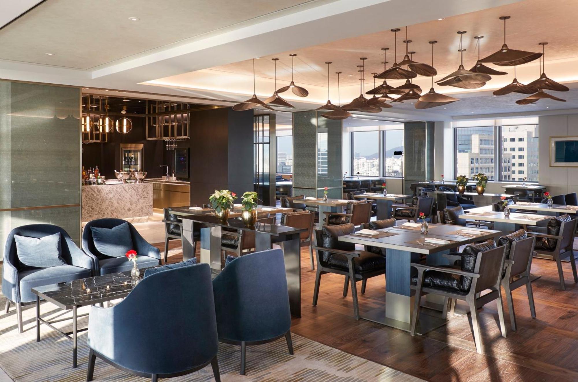 Hotel Grand Intercontinental Parnas By Ihg 5*